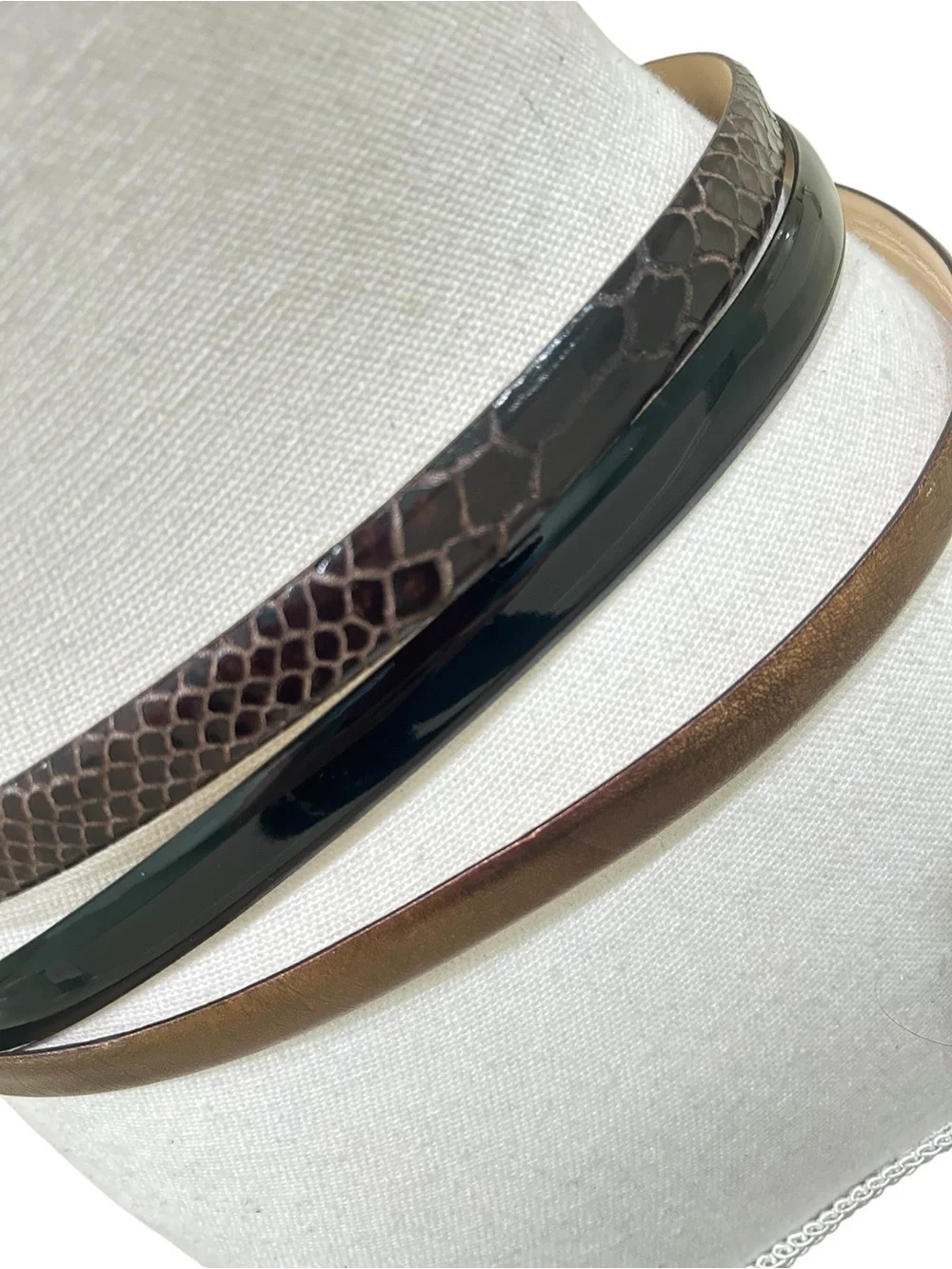 banana republic 3 Thin Leather Belt Set Bronze, croc brown, Black patent size xs